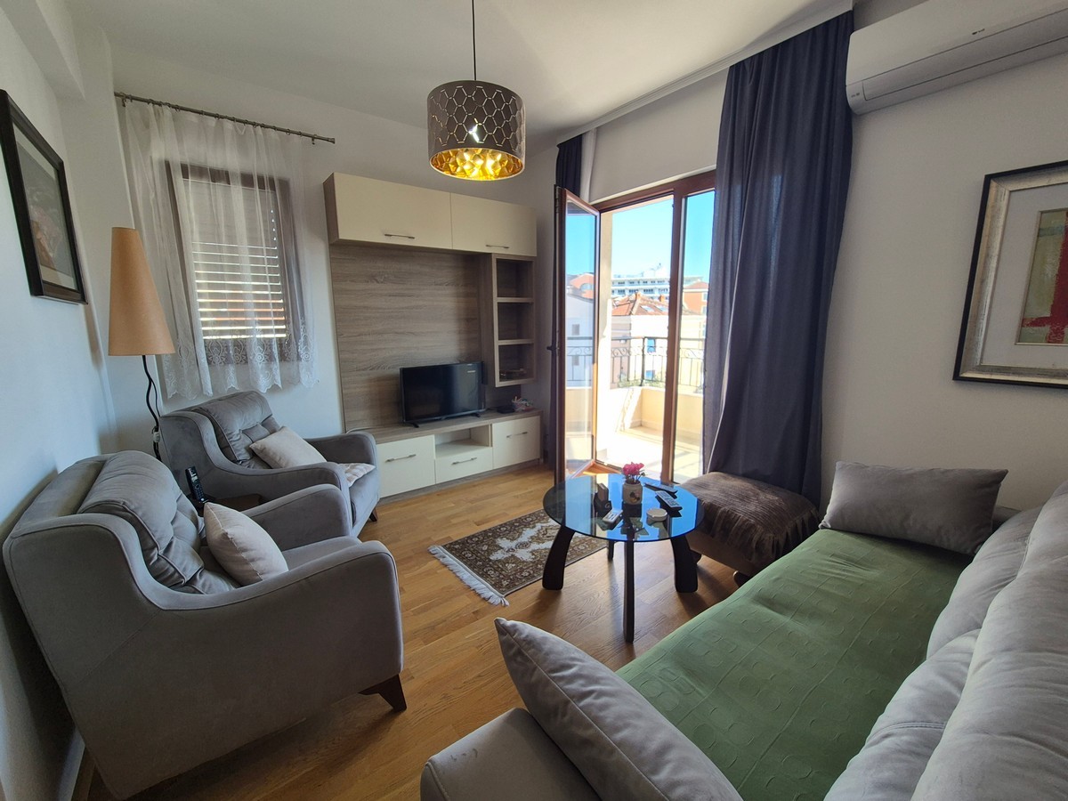 Spacious One-Bedroom Apartment with Garage Space for Rent, Wider City Centre, Budva